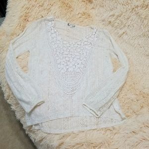 Creamy colored lace long sleeve blouse